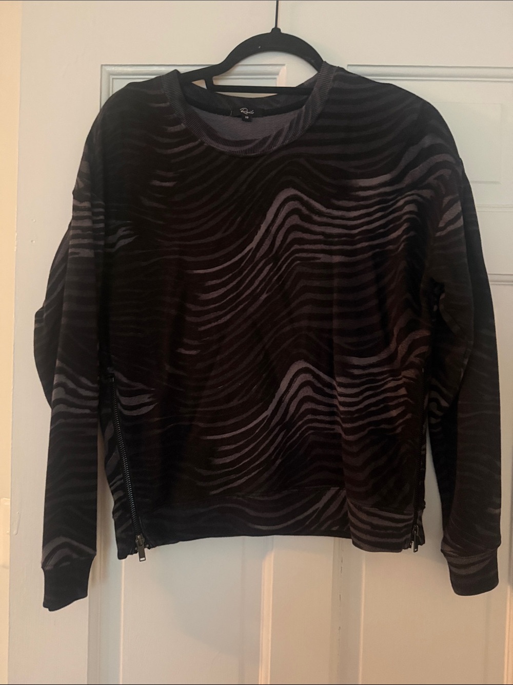 Rails Black & Gray Wave-Print Women’s Sweater